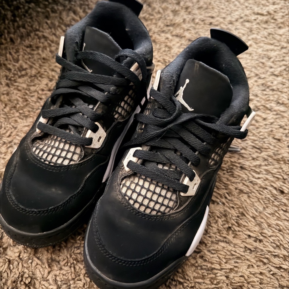 Nike Black and White Retro Basketball Sneaker - Picture 2 of 4